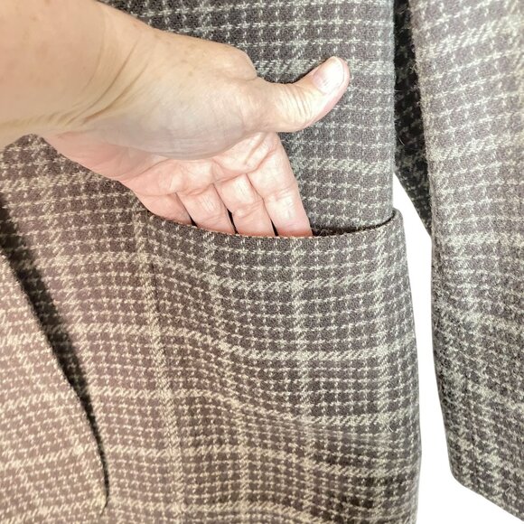Vintage Mondi 36 Women's Wool Plaid Blazer Brown & Gray Oversized Back Belt - Picture 8 of 12